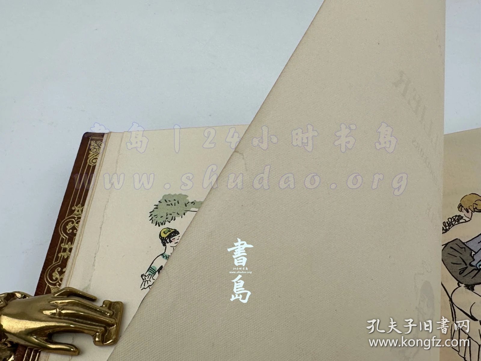 点击查看原图 限量1200本之第316号!1936年法国巴黎《泰利埃公馆》La Maison Tellier,法文,全皮精装,压花烫金,附插匣,法国文学大师莫泊桑的短篇小说、被公认为写实与自然主义文学的巅峰之作,通过极其辛辣的对比,将“高尚、神圣的宗教仪式”与“卑微、世俗的妓女”交织在一起,但真正打动人心、展现神圣人性的,反而是被社会边缘化的妓女,瑞士裔法国装饰艺术先锋画家 Carlègle 创作全书彩图21幅